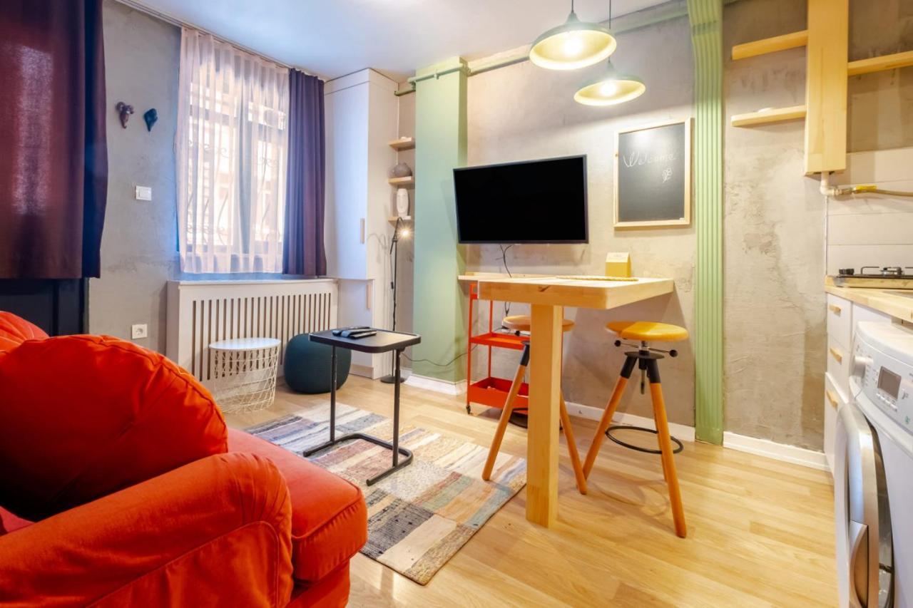 דירות איסטמבול Pleasant Flat Near Taksim Square In Beyoglu מראה חיצוני תמונה