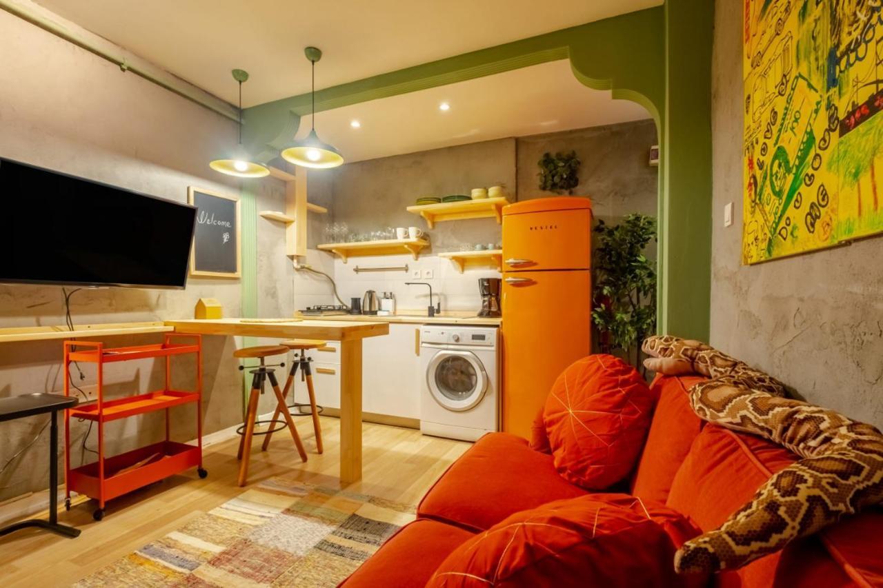 דירות איסטמבול Pleasant Flat Near Taksim Square In Beyoglu מראה חיצוני תמונה